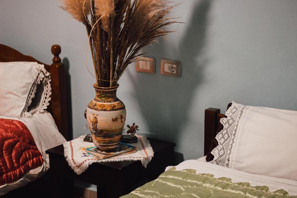 Bb Apartament Apartment จีโรคาสเตอร์ ภายนอก รูปภาพ